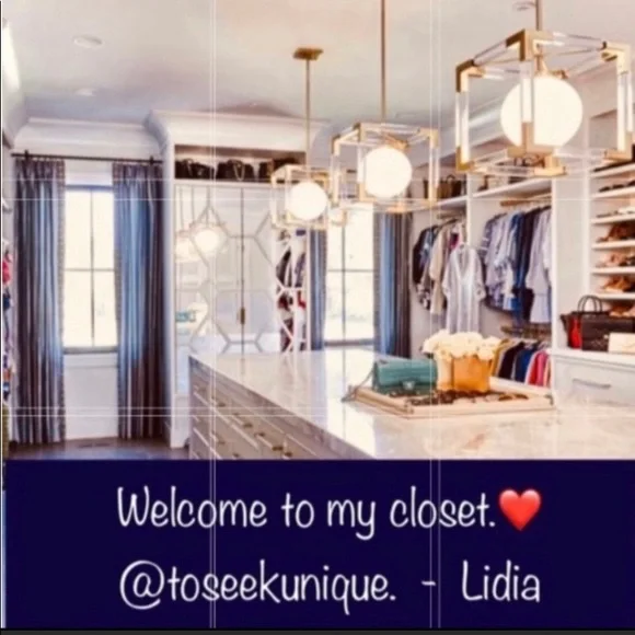 ⭐️ Gorgeous Black Bernardo coat - Picture 8 of 14